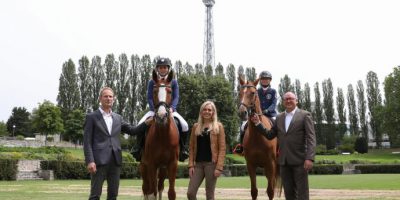 Vorgeschmack auf Global Jumping Berlin: Pferde im Sommergarten begleitet von Peter Fröhlich, Anne Scherer, Laura Klaphake, Charlotte Höing, Volker Wulff,